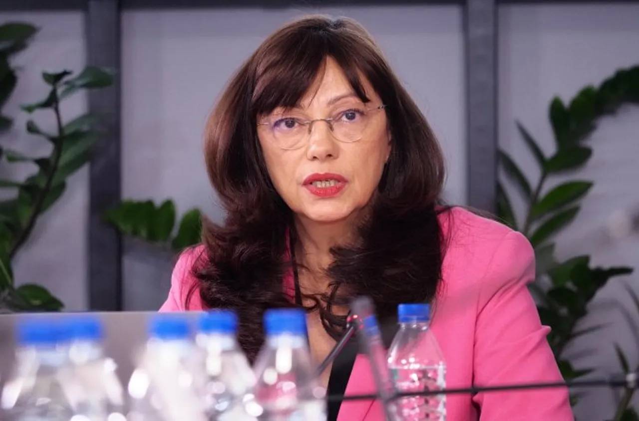 Милена Милотинова